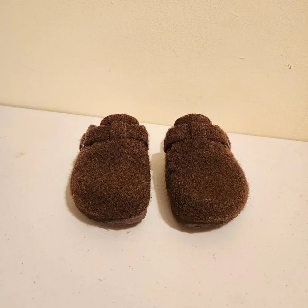 Cushionaire Sz 6.5 Fuzzy Chocolate Brown Clog Mules Slides Cozy Fall Shoes - Picture 4 of 11